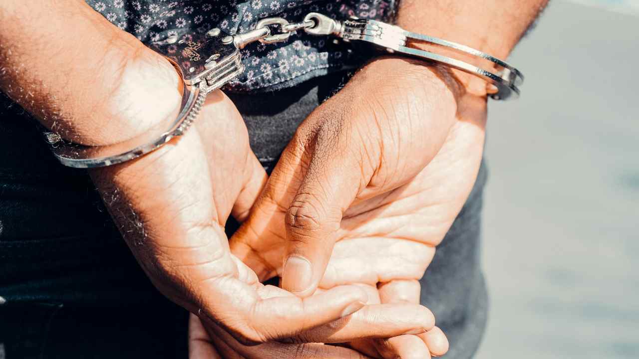 Pula, arrestati sulla Statale 195 con eroina | In manette due uomini del paese
