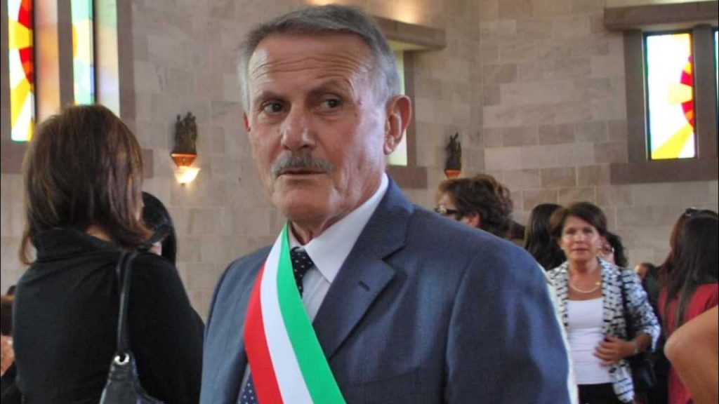 Addio all'ex sindaco di Uri