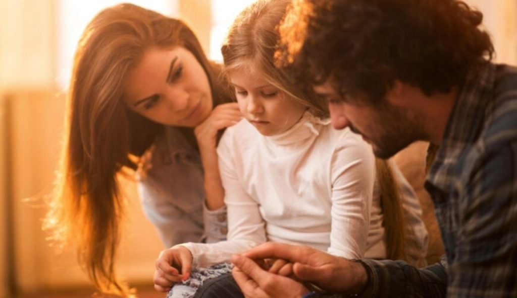 Ora sappiamo chi incide di più sull'intelligenza dei figli