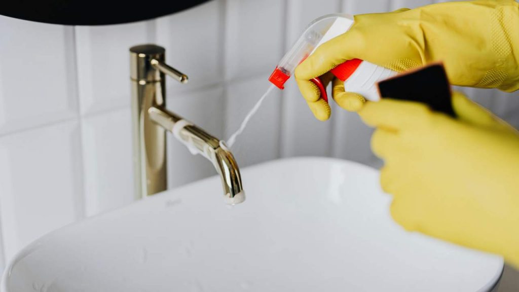 La bevanda che pulisce i sanitari - sardegnainblog.it - 20251023