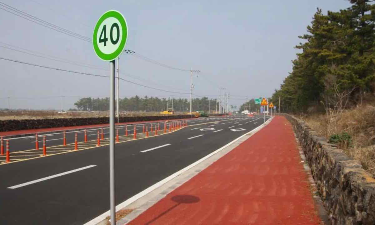 Limiti di velocità, arrivano i cartelli verdi | Ecco che cosa significano: resterai a bocca aperta