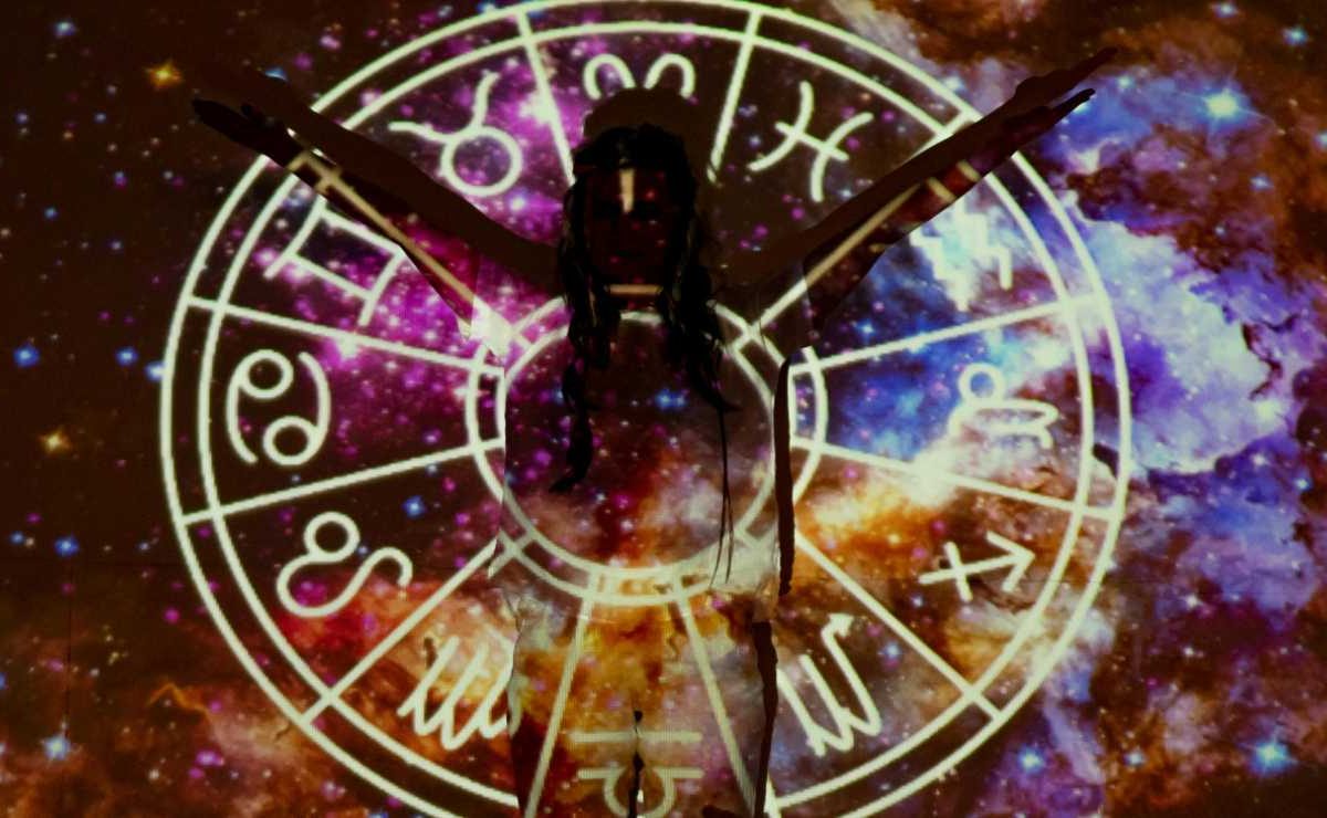 Oroscopo dicembre, eletto il segno più fortunato | Sarà lui il RE DEL MESE: ogni cosa va al posto giusto