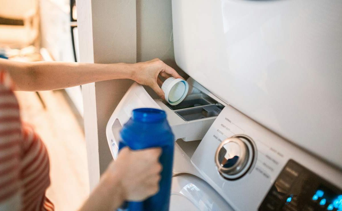 Lavatrice, addio cattivi odori: ho risolto con il metodo fai da te | Bucato profumato senza spendere un euro